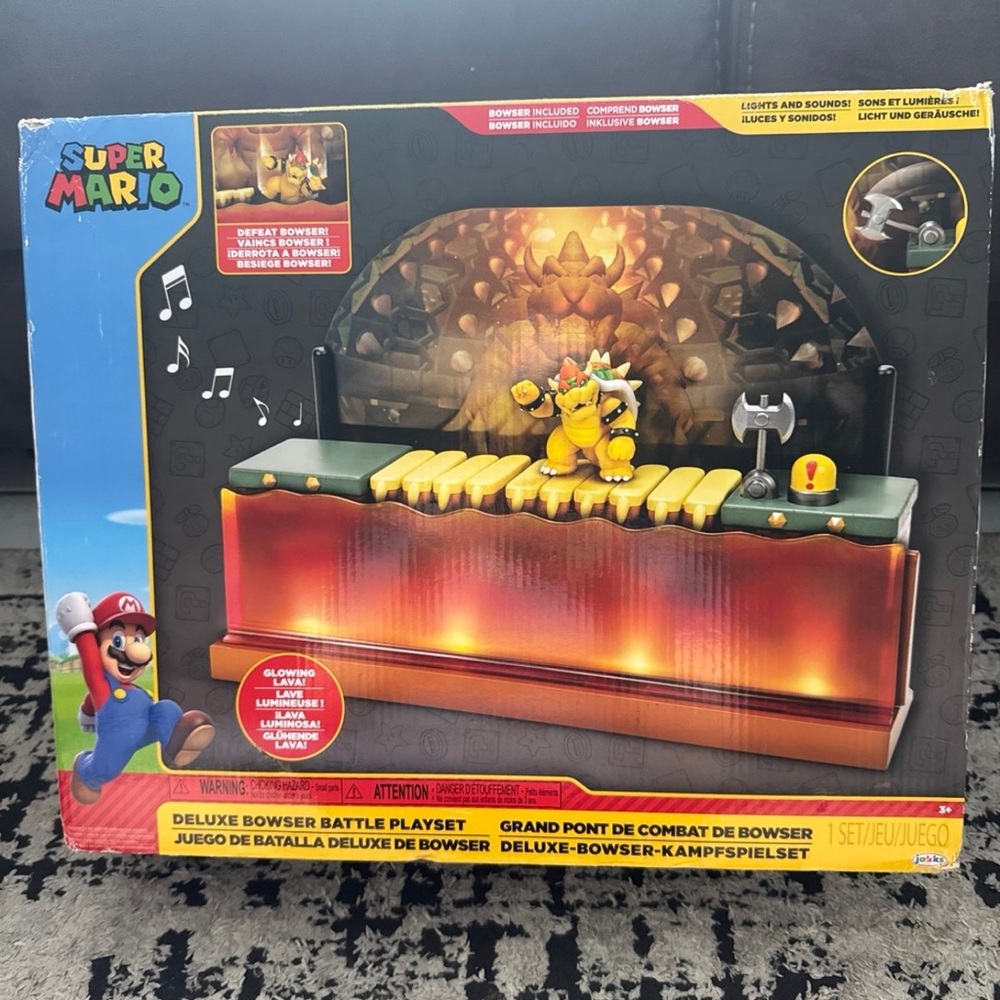 Nintendo Super Mario Deluxe Bowser Battle Playset with 2.5" Bowser Figure